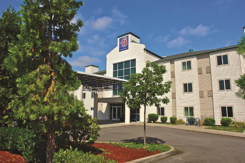 6-portland, Or - I-5 Hotel 2*