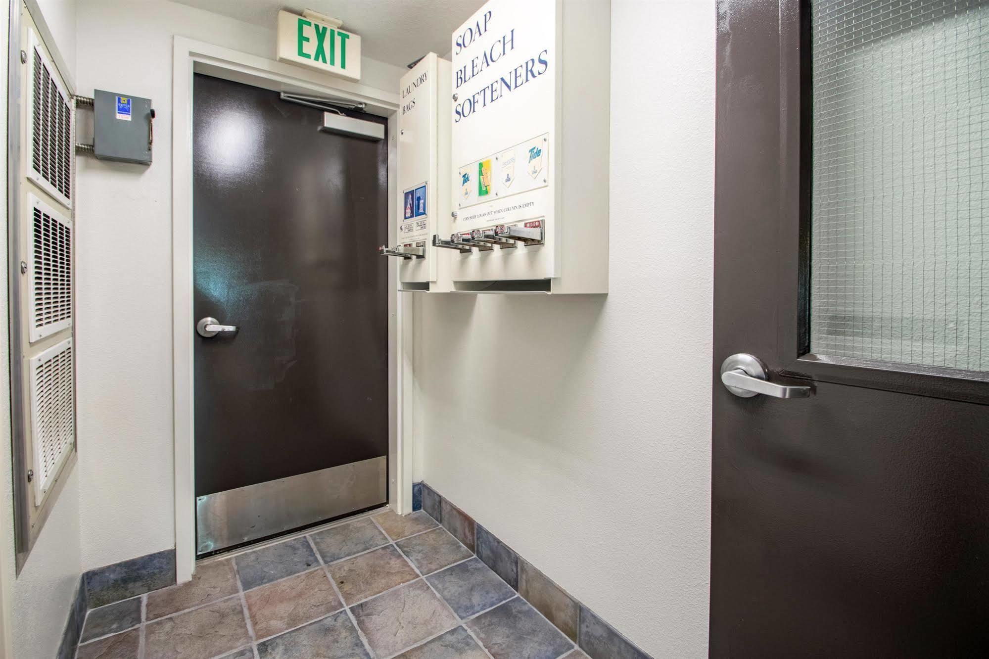 Hotel 6-portland, Or - I-5 Portland